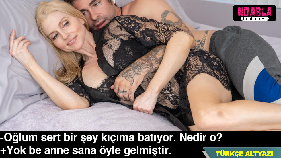 Babam mesaideyken Annem yanıma yatıp uyudu kıçına Yasladım Babam mesaideyken Annem yanıma yatıp uyudu kıçına Yasladım